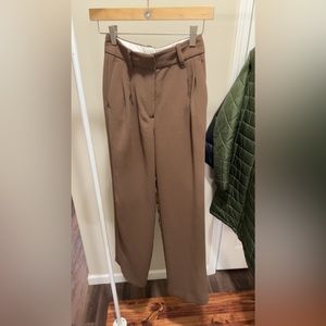 Aritzia Effortless pants